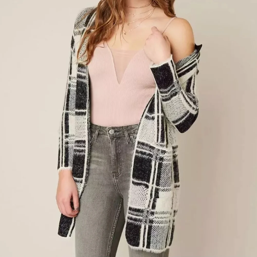 NWT Love by Design Matchmaker Cardigan Sweater Plaid Jacquard Medium Long Knit